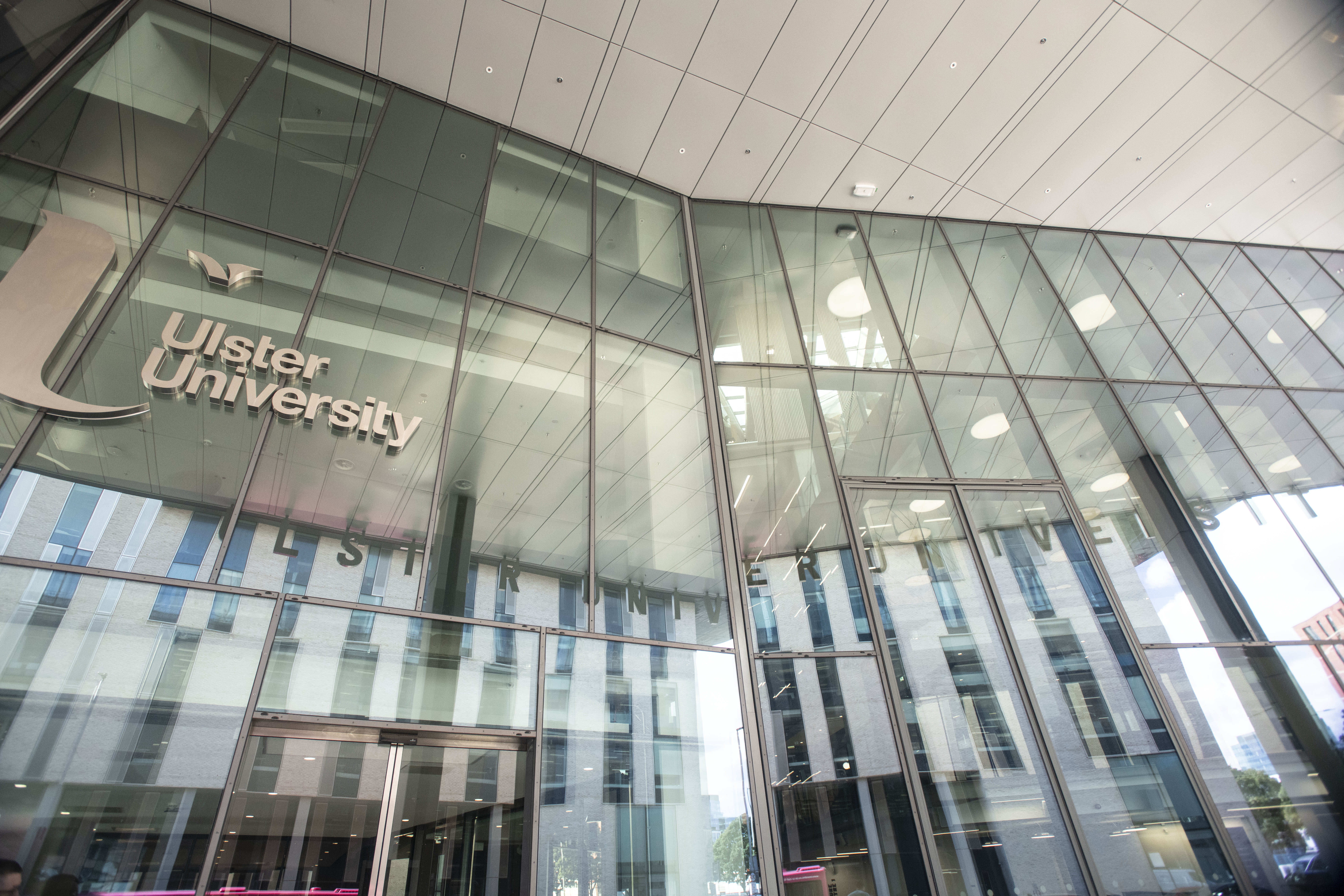 Oxford International and Ulster University announce new strategic partnership