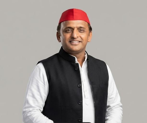 Akhilesh Yadav Promises 300 Units Free Power, ₹40,000 Pension for Women in UP
