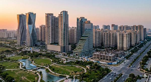 From Early Bets to Marquee Developments: Top Luxury Developers in Noida–Ghaziabad